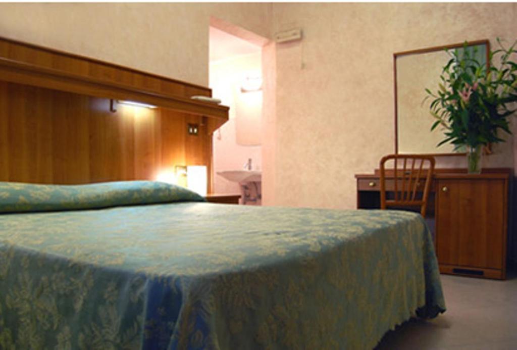רומא Hotel Papa Germano מראה חיצוני תמונה
